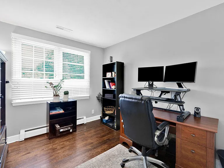 197 Wassuc Rd — Photo 14