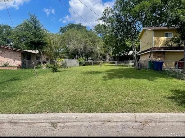 4004 Meeks Ave, San Antonio, TX 78210