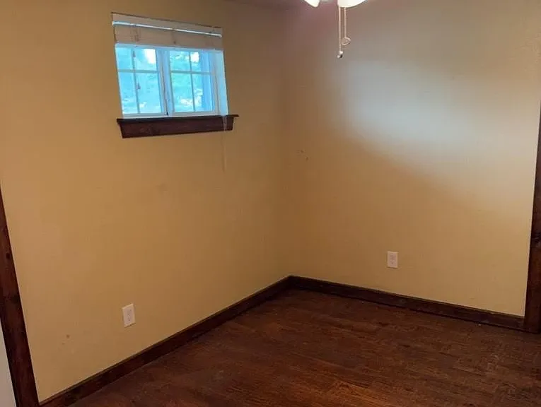 625 Redbud Ln #14 — Photo 11