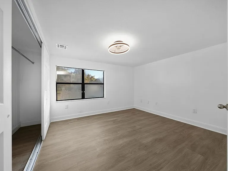 3815 S Summerlin Ave — Photo 13