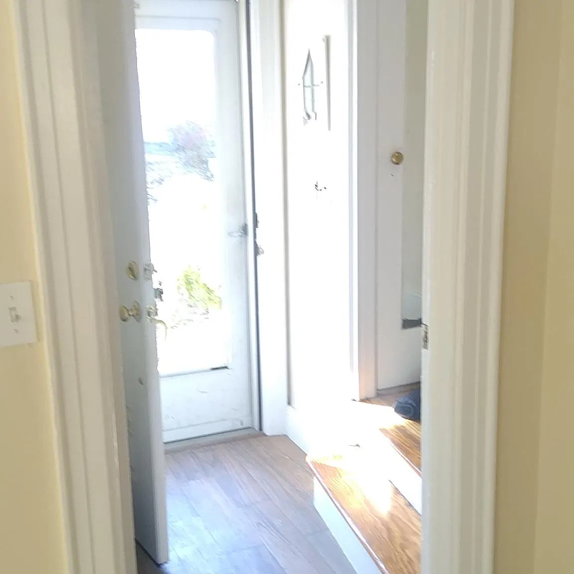 515 Westchester Ave — Photo 1