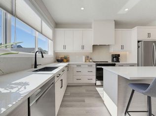 9 Amblefield Pass NW, Calgary, AB T3P2C2
