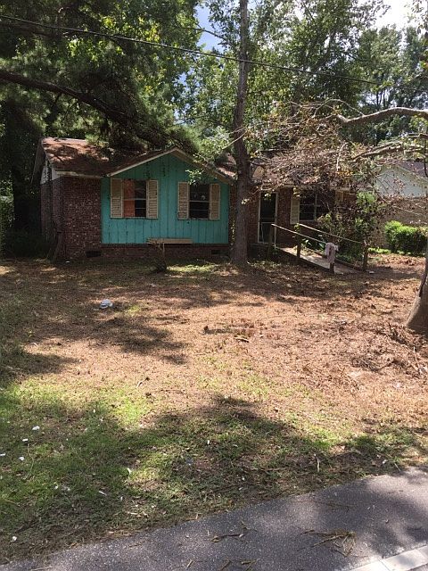 1st image of 227 Tupperway Dr