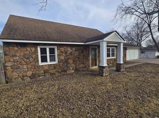 2435 Garden Park Dr, Fort Wayne, IN