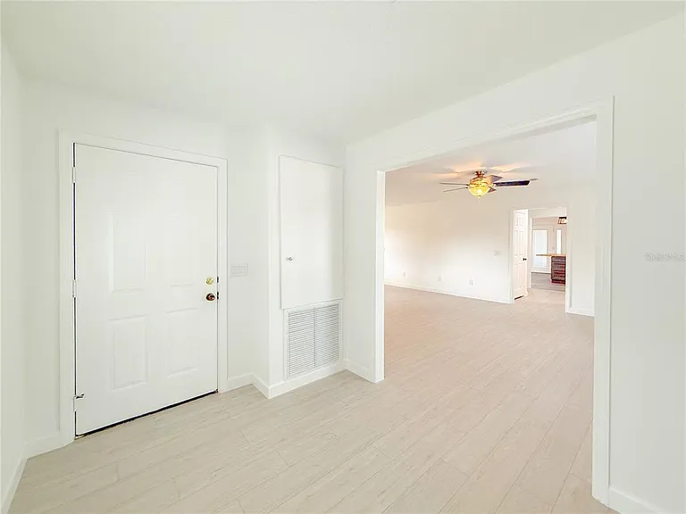 2827 Sanctuary Ln — Photo 27
