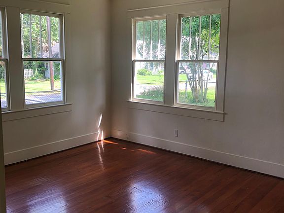 Bedroom #1