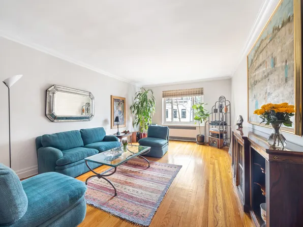 515 East 89th Street image 1 of 8