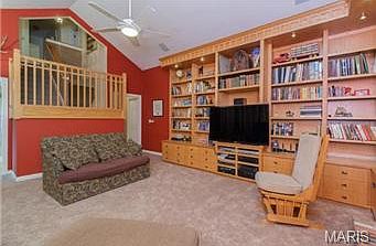 5th image of 107 Lucerne Crossing Ct