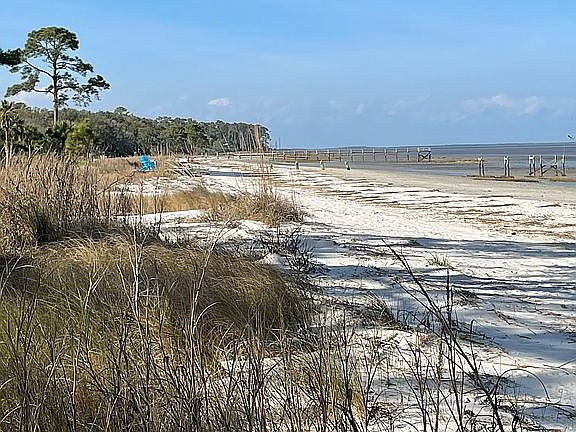4th image of 145 Sea Pines Dr