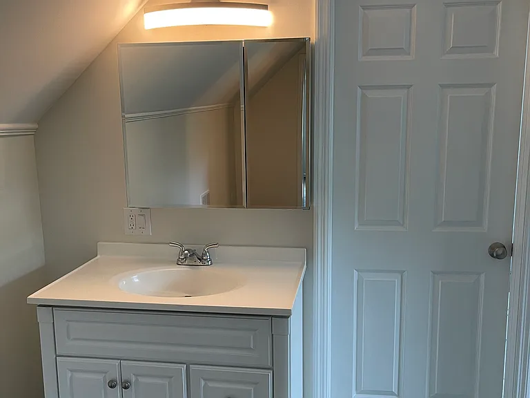 516 Esty St — Photo 26
