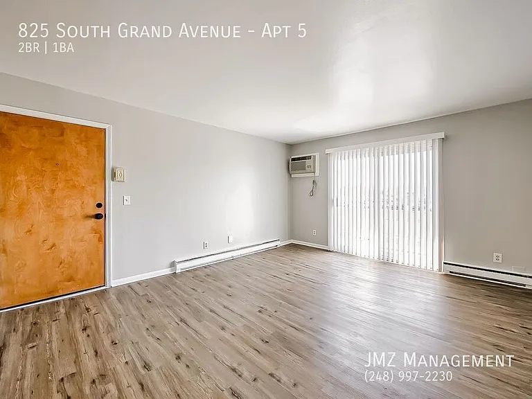 825 S Grand Ave #5 — Photo 2