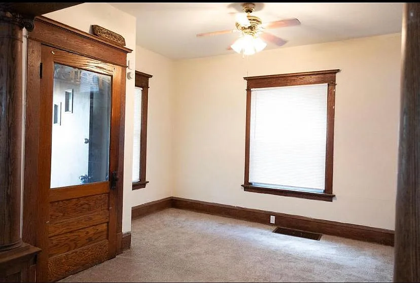 3800 W Walnut St — Photo 1
