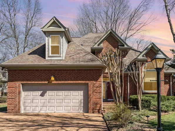 5512 Regatta Blvd, Hermitage, TN 37076