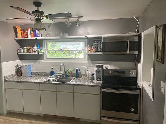 4th image of 1731 Shore Dr