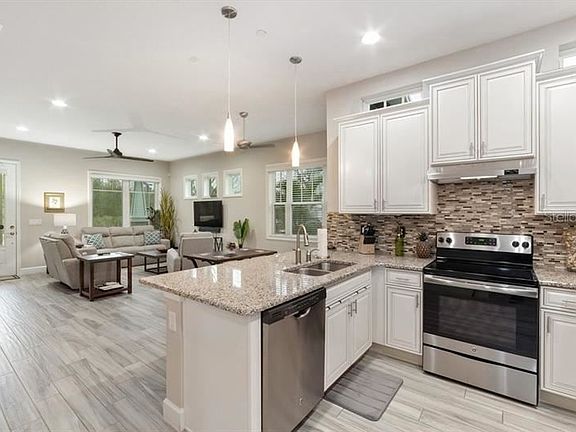 5th image of 9203 Laureate Blvd