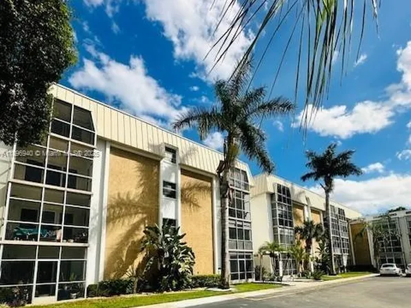 3000 NE 16th Ave APT 408, Fort Lauderdale, FL 33334