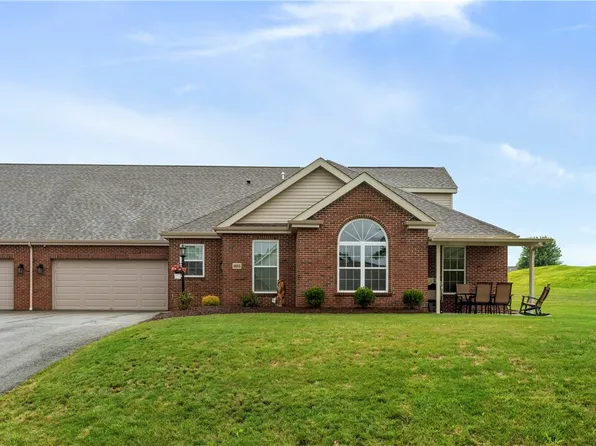 1053 Carriage Ln, Saxonburg, PA 16056