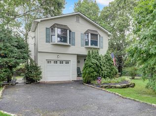 41 Main Avenue, Mastic, NY 11950