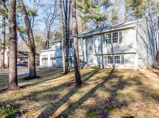 16 Merganser Ln, Topsham, ME 04086