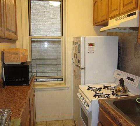4th image of 120 Bennett Ave APT 3N