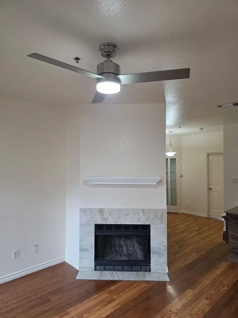 Spacious 2 bedroom-2 bath -Condo — Photo 3