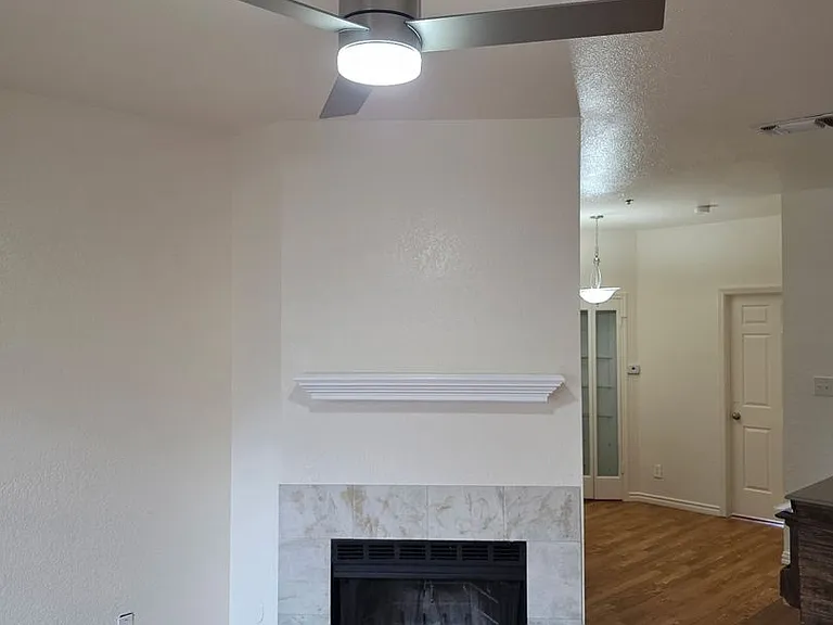 4800 W Lovers Ln #512 — Photo 3
