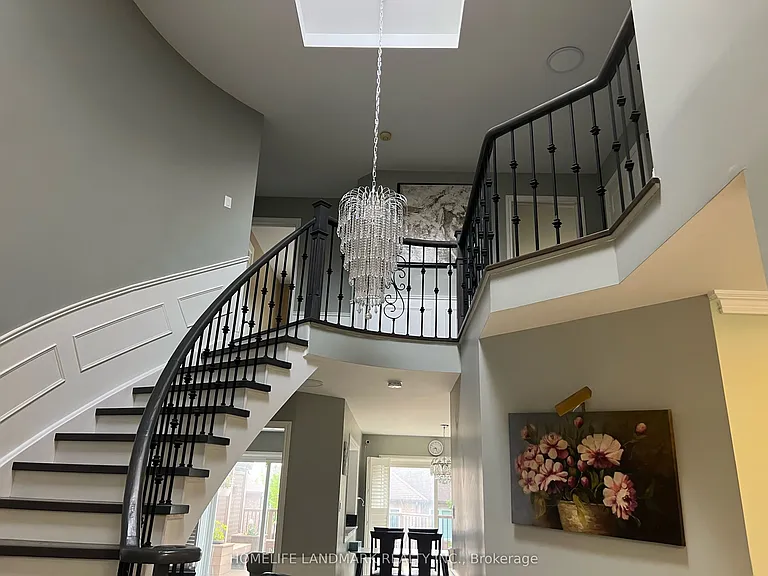 17 Cygnus Dr — Photo 2