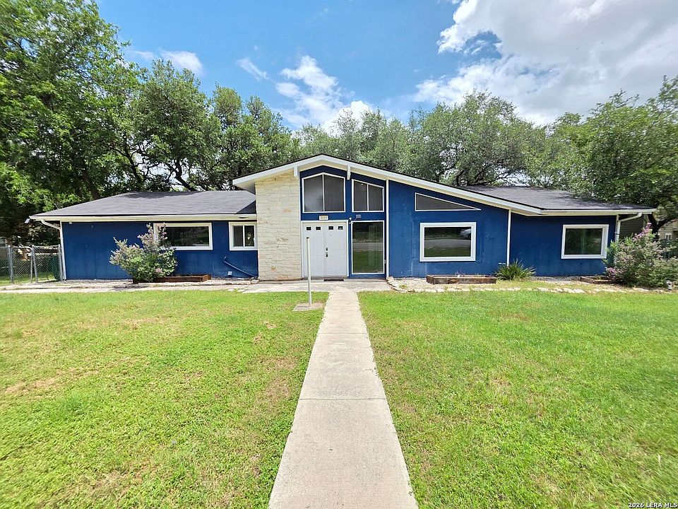 1st image of 3019 Lakeview