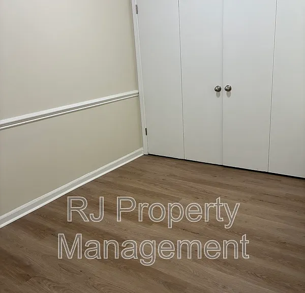 4352 Ann Arbor Ln — Photo 10