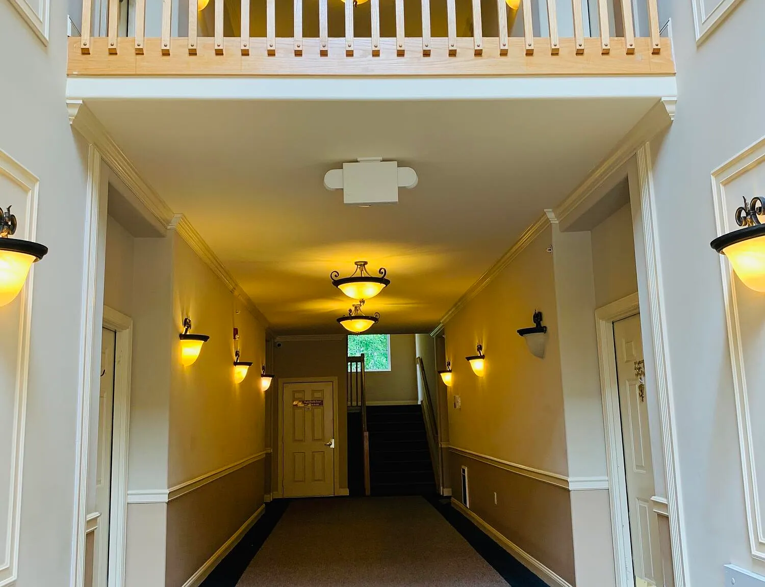 2 bed, 1592 sqft, $3,100 — Photo 2