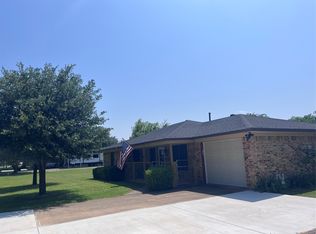 609 S 3rd St, Sanger, TX 76266