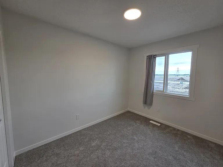 439 Aster Blvd NW — Photo 8