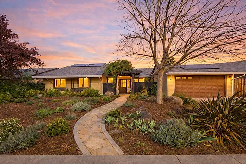 1118 Marina Cir Photo 1 1118 Marina Cir Photo 1