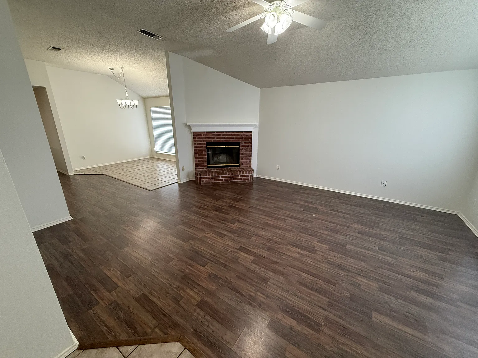 3 bed, 1533 sqft, $1,895 — Photo 2