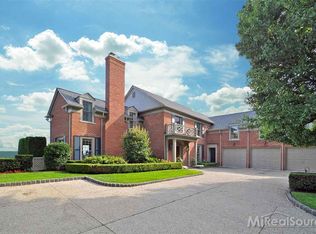 3 Dodge Pl, Grosse Pointe, MI 48230