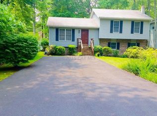 3 Locust Ct, Ocean Pines, MD 21811