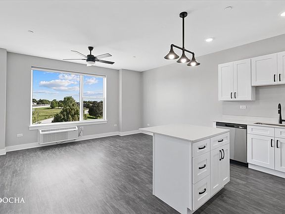 2nd image of 1001 Ritter St #1108