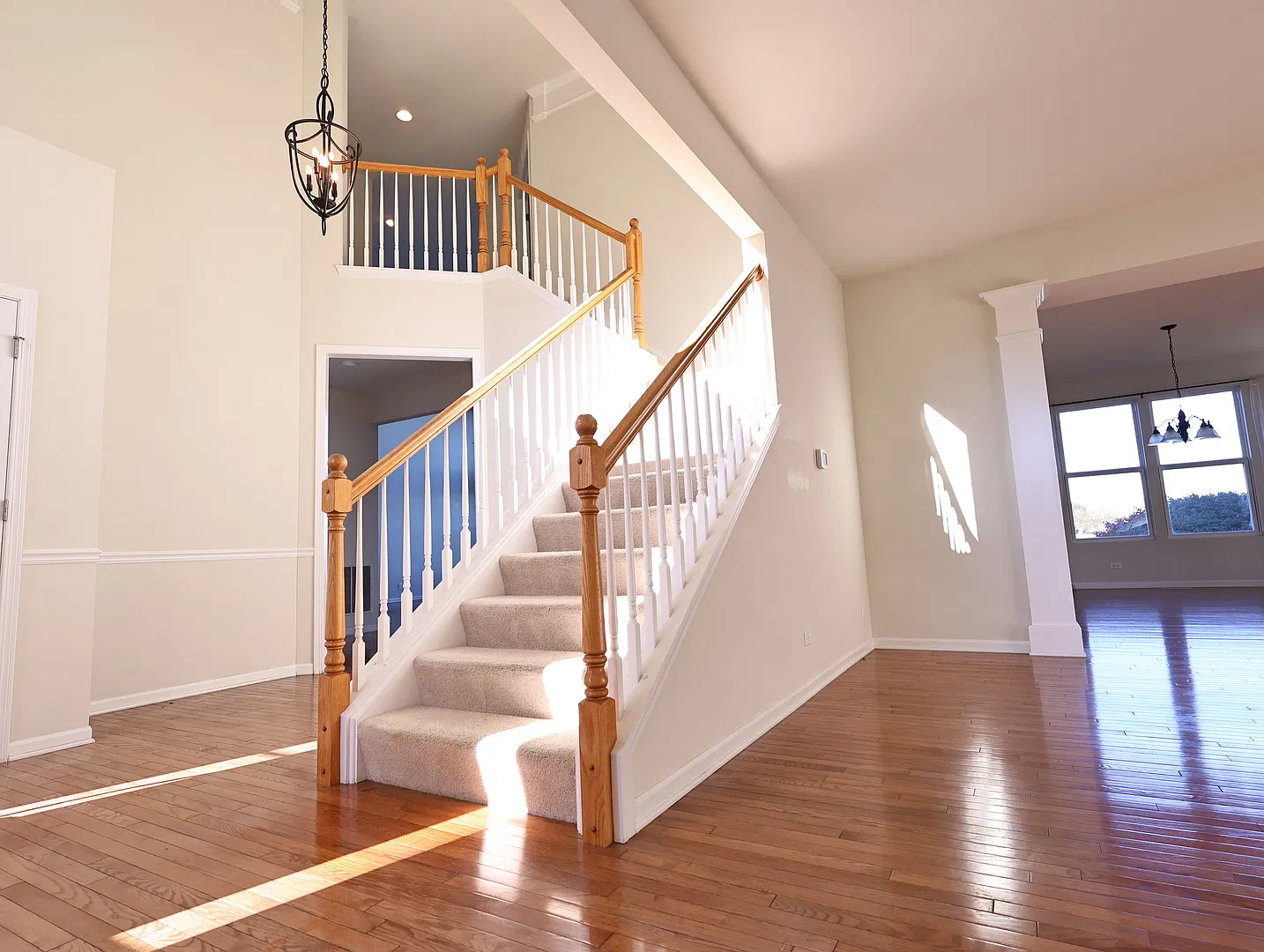 4 bed, 2.5 bath, 3487 sqft, $3,700 — Photo 4