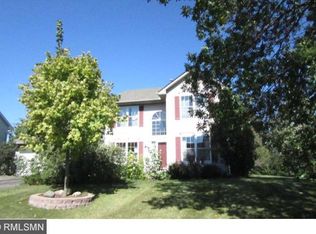 8126 Ashford Rd, Woodbury, MN 55125