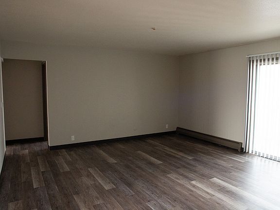 3rd image of 3508 S Norton Ave #3540