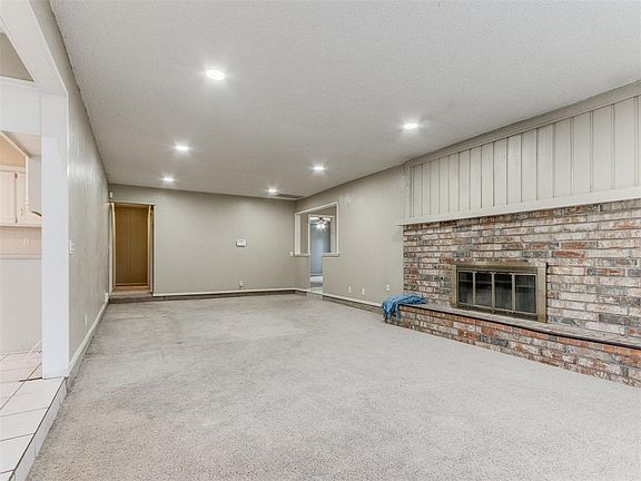 4th image of 6609 Laurel Rd