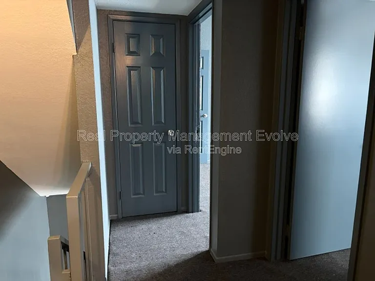 2689 W Ocotillo Rd — Photo 17