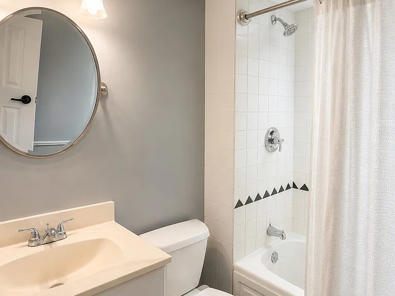 104 Elm St #2 — Photo 7