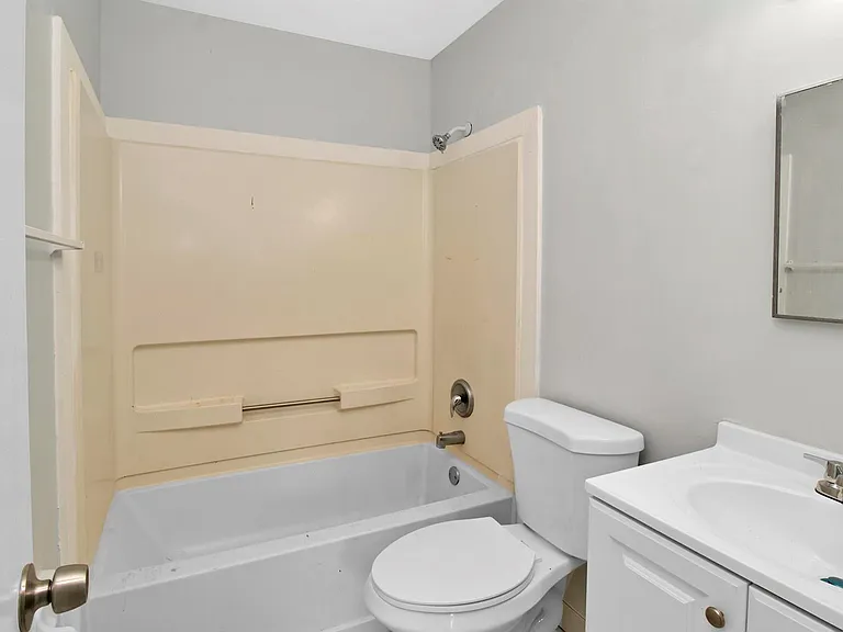 3040 Martin Ave — Photo 15