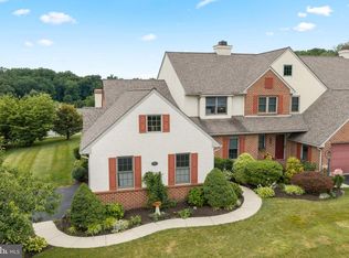85 Ascot Dr, Elverson, PA 19520