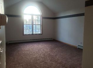 34 Anchor Dr, Forestdale, MA 02644