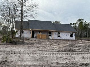 17494 Post Rd S, Waynesville, GA 31566