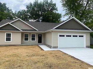 411 Barr St, Carterville, IL 62918