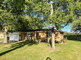 761 N Dellasburg Rd, Columbus, IN 47203