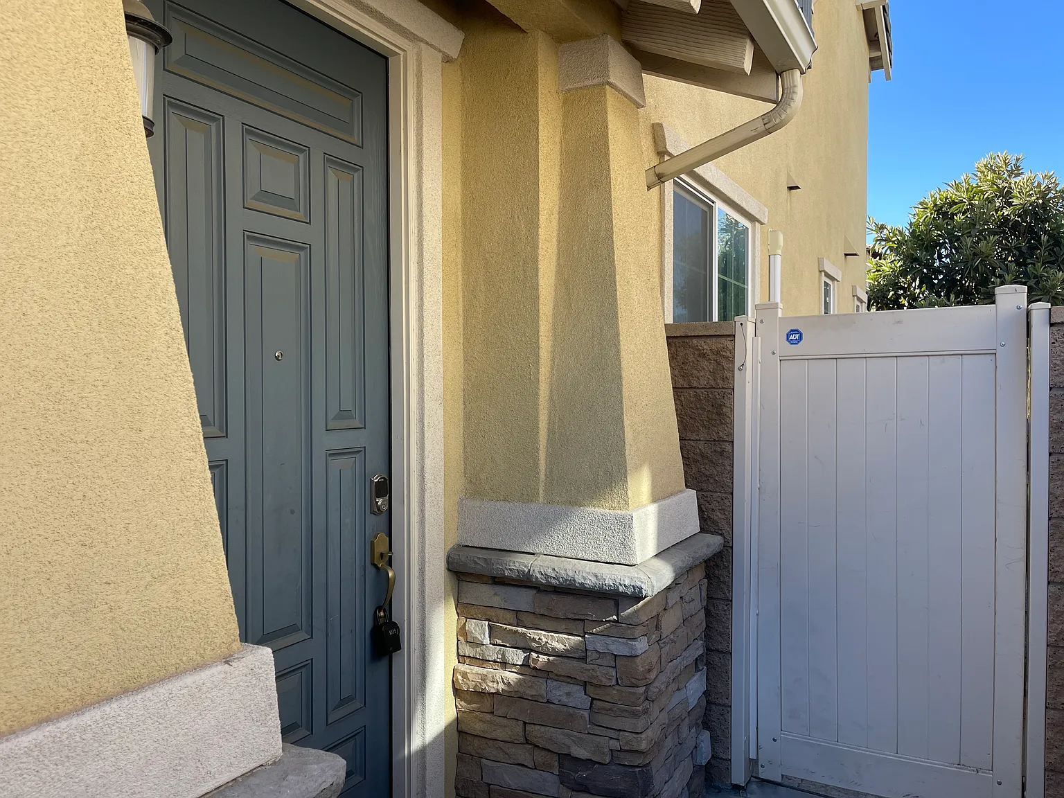 1 bed, 600 sqft, $1,550 — Photo 3